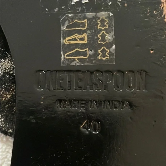 One Teaspoon Black Gold Crackled Metallic Nail Detailing Slip On Mules - Picture 10 of 15